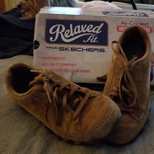 Sketchers memory foam shoes